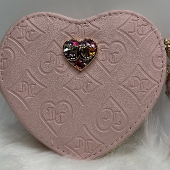 🔹️Juicy couture 🔹️glitzed out pink clay heart Zip Around wallet ✨️💕 - Picture 1 of 3